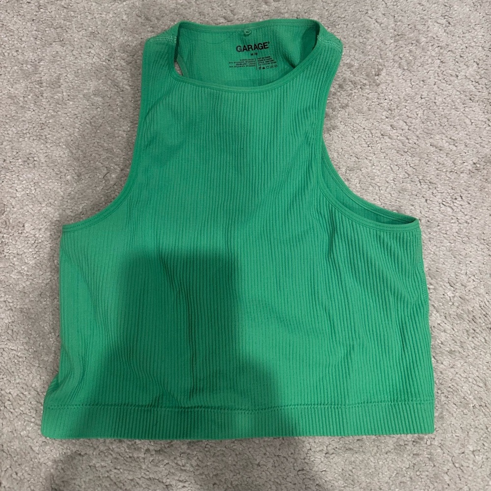 GARAGE GREEN TANK